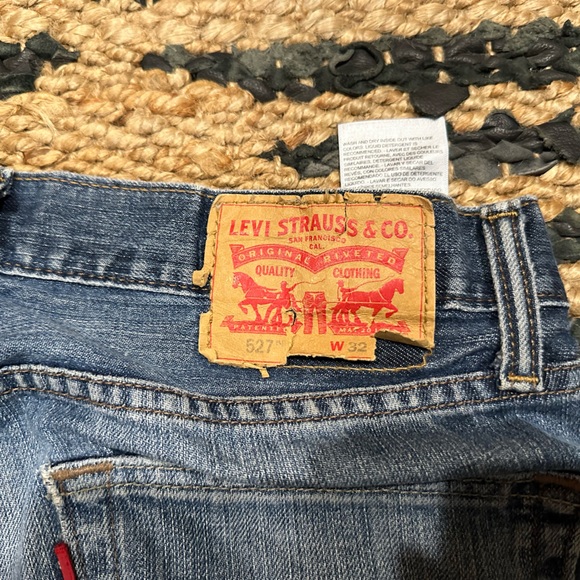 Levi’s 527 Slim Bootcut Jeans - Picture 3 of 3
